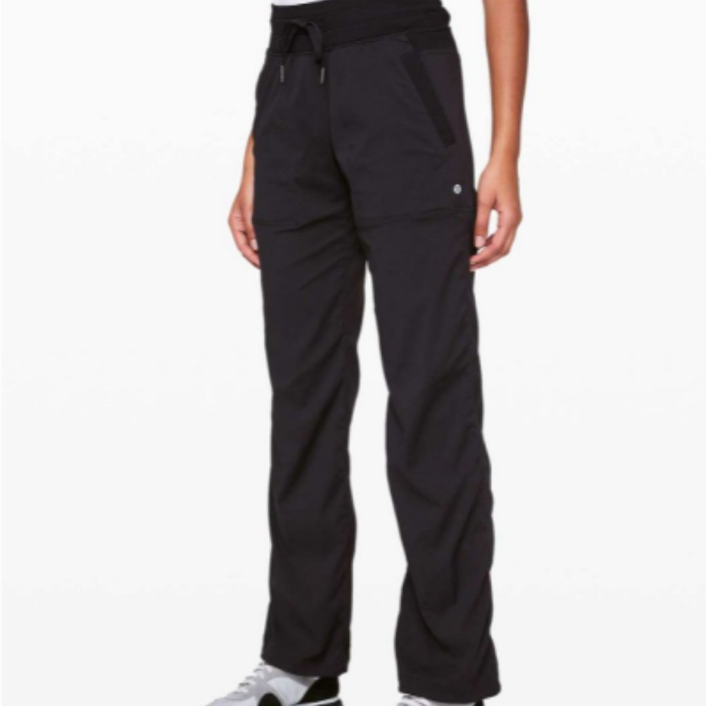 Lululemon Dance Studio Pant III in Black - EUC